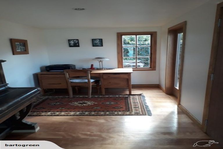 Photo of property in 9 Ticehurst Road, Lyttelton, 8082