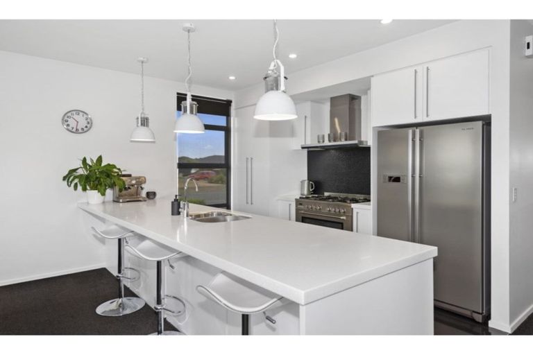 Photo of property in 5 Constance Place, Aidanfield, Christchurch, 8025