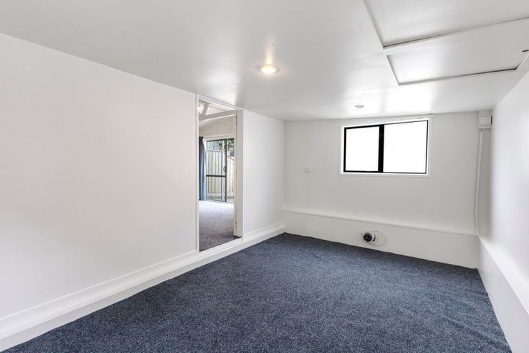 Photo of property in 40 Herekawe Drive, Spotswood, New Plymouth, 4310