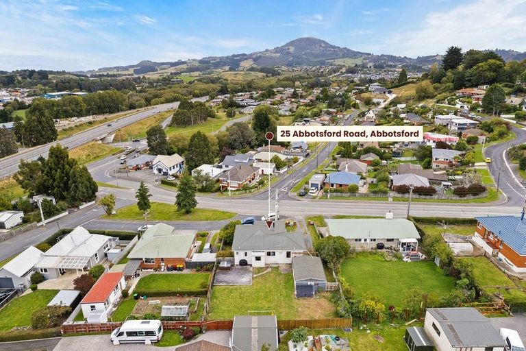 Photo of property in 25 Abbotsford Road, Green Island, Dunedin, 9018