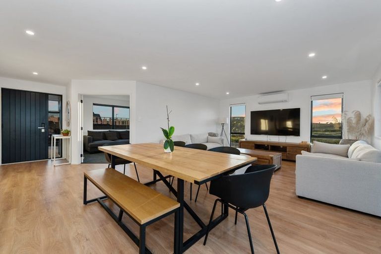 Photo of property in 33 Te Paea Avenue, Karaka, 2124