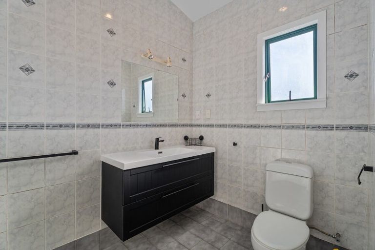 Photo of property in 51a Cook Drive, Whitianga, 3510