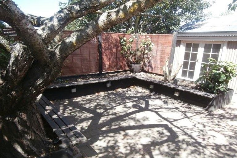 Photo of property in 78 Caledonian Road, St Albans, Christchurch, 8014