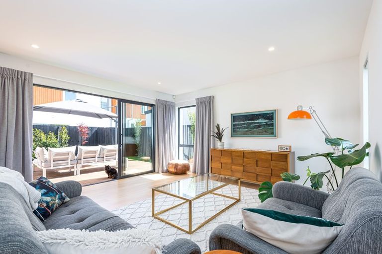 Photo of property in 1/177 Edgeware Road, Edgeware, Christchurch, 8013