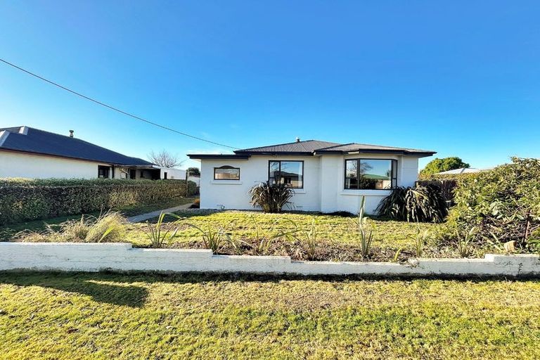 Photo of property in 16 Milton Street, Gore, 9710