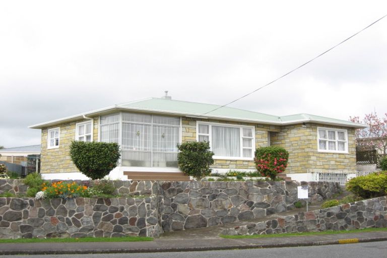 Photo of property in 11 Essex Street, Vogeltown, New Plymouth, 4310