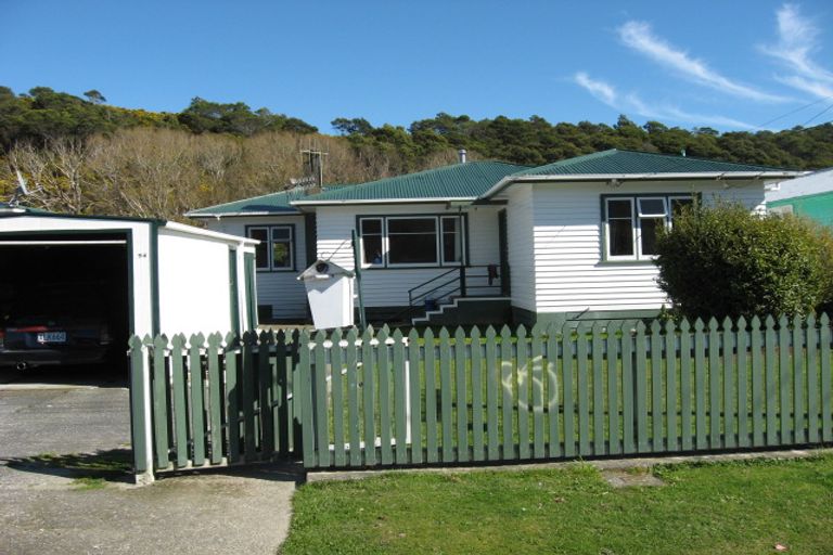 Photo of property in 56 Dover Road, Wainuiomata, Lower Hutt, 5014