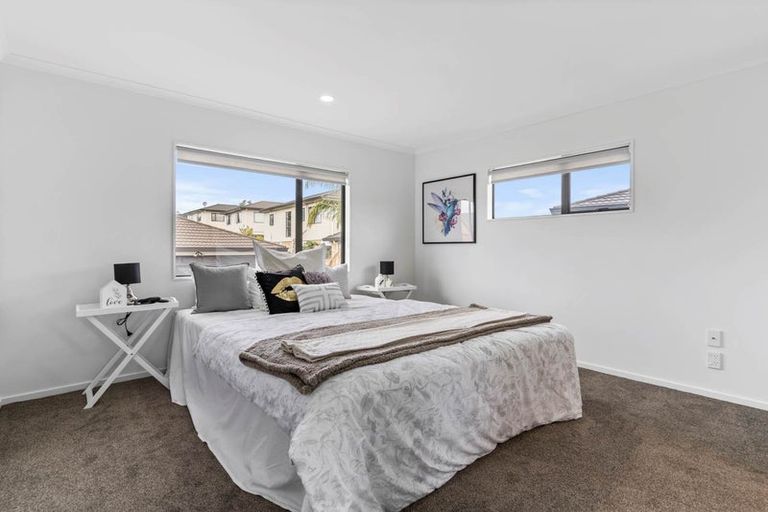 Photo of property in 15 Ali Place, Ranui, Auckland, 0612