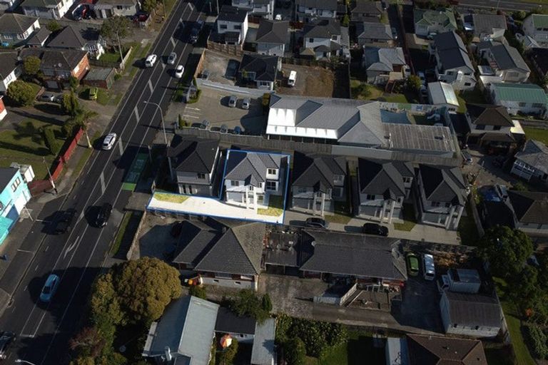 Photo of property in 69b Great South Road, Manurewa, Auckland, 2102