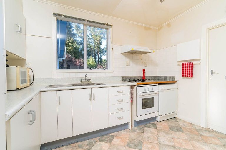 Photo of property in 10 Stewart Street, Waikouaiti, 9510