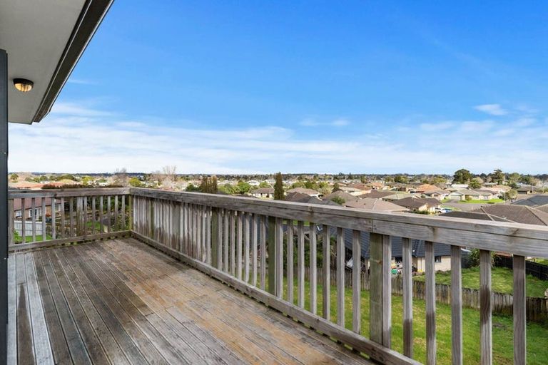 Photo of property in 173 Keri Vista Rise, Papakura, 2110