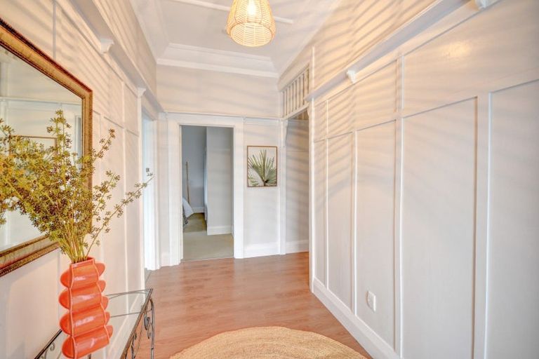 Photo of property in 356 Bay View Road, Saint Clair, Dunedin, 9012