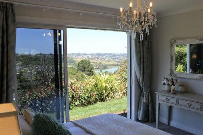 Photo of property in 225 Paremoremo Road, Lucas Heights, Auckland, 0632