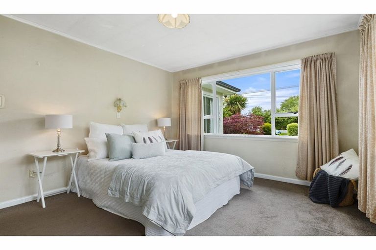 Photo of property in 11 Moreland Avenue, Papanui, Christchurch, 8053