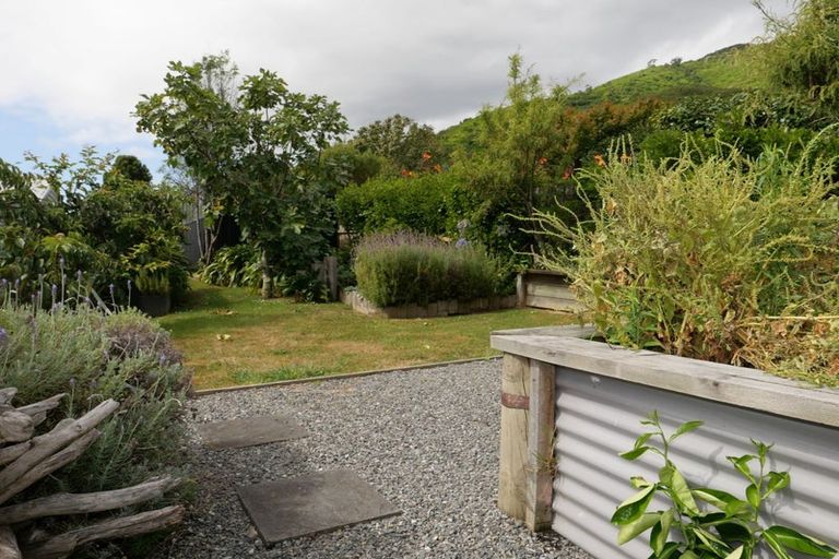 Photo of property in 11 Kotare Street, Waikanae, 5036