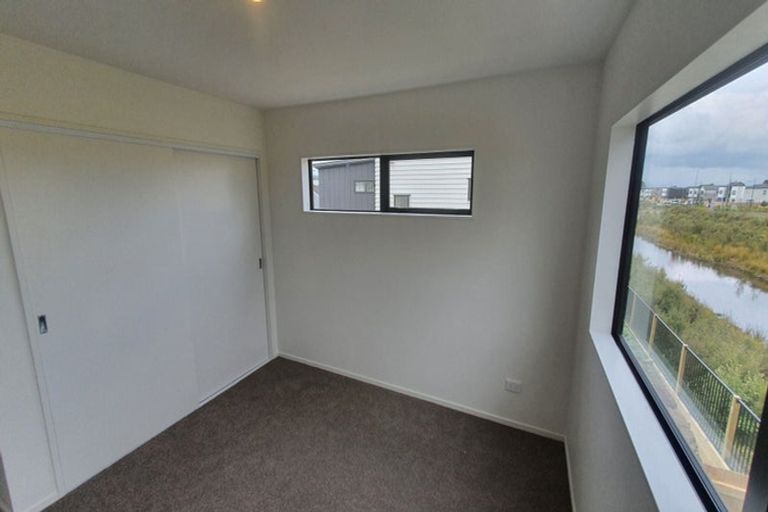 Photo of property in 67 Black Beech Crescent, Takanini, 2110