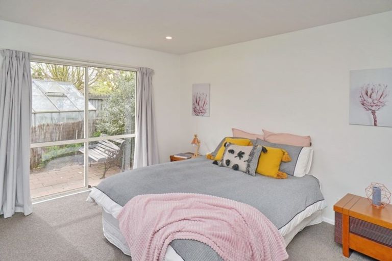 Photo of property in 1 Manahi Place, Woodend, 7610