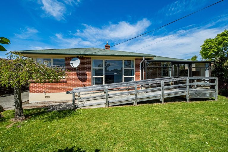 Photo of property in 6 Durham Street, Waimate, 7924