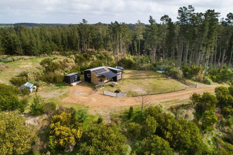 Photo of property in 545 Himatangi Beach Road, Himatangi Beach, Foxton, 4891