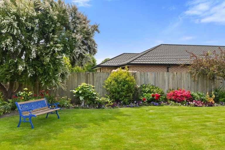 Photo of property in 59 Grimseys Road, Redwood, Christchurch, 8051