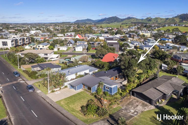 Photo of property in 102 Dillon Street, Waihi Beach, 3611