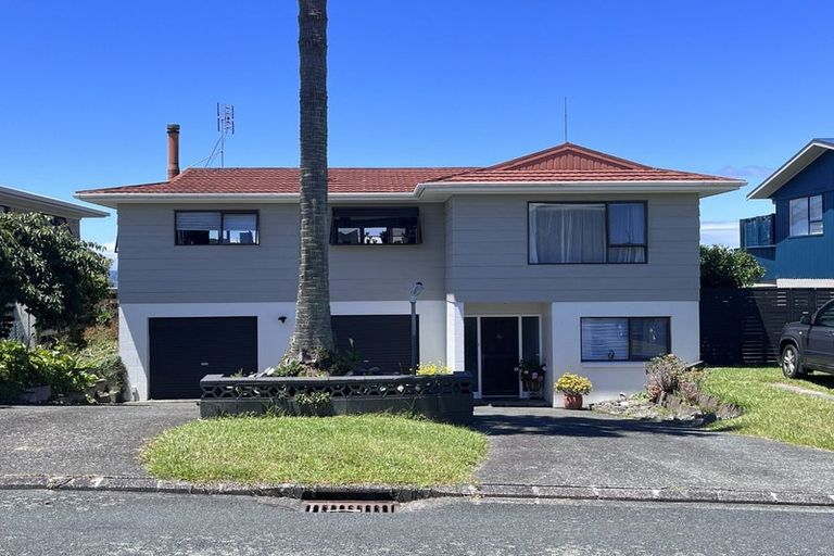Photo of property in 6 Carmen Terrace, Snells Beach, 0920