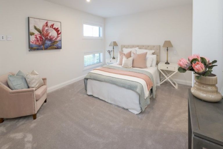 Photo of property in 3/89 Fisher Parade, Sunnyhills, Auckland, 2010