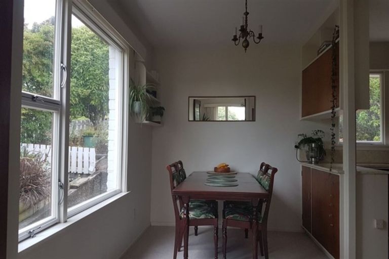 Photo of property in 1/2 Conifer Place, Huntsbury, Christchurch, 8022