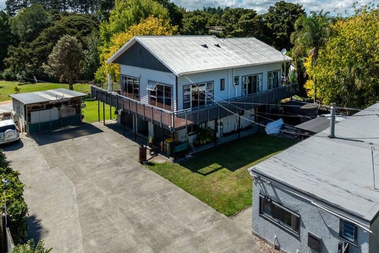 Photo of property in 24 Waikoukou Valley Road, Waimauku, 0812