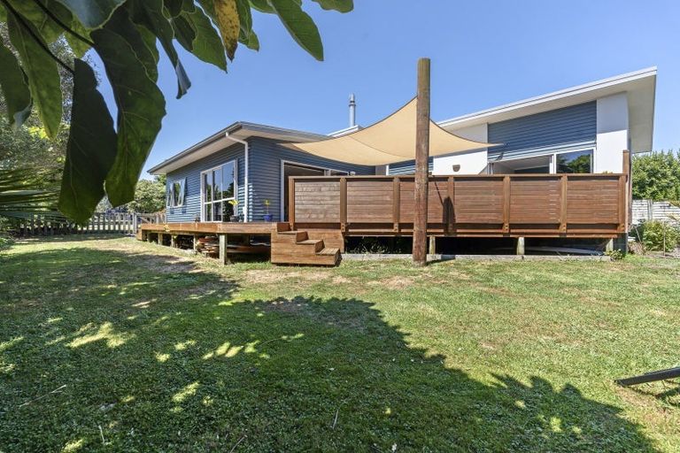 Photo of property in 5d Tui Grove, Oakura, 4314