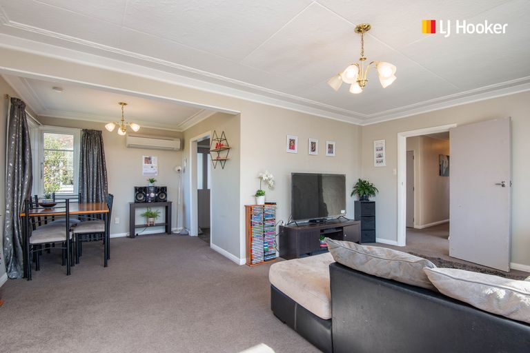 Photo of property in 12 Montrose Street, Mosgiel, 9024