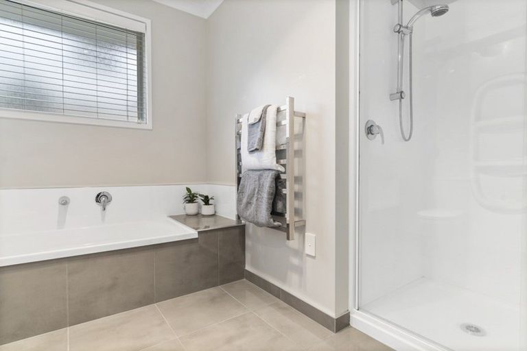 Photo of property in 54 Mortlake Heights, Pyes Pa, Tauranga, 3112