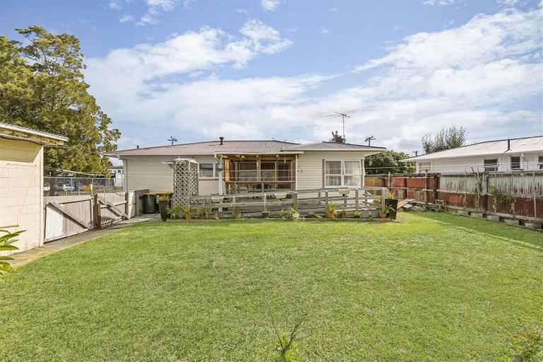 Photo of property in 9 Wilson Place, Papakura, 2110