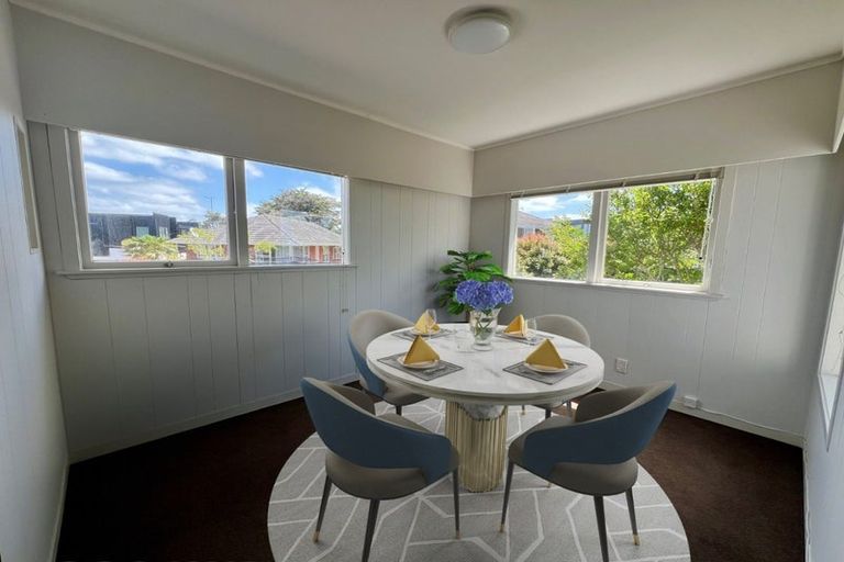 Photo of property in 1/29 Pupuke Road, Takapuna, Auckland, 0622