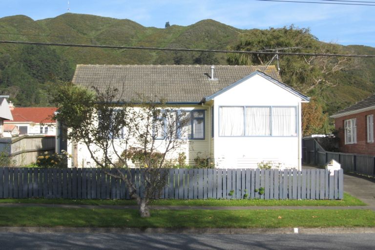 Photo of property in 148 Waddington Drive, Naenae, Lower Hutt, 5011