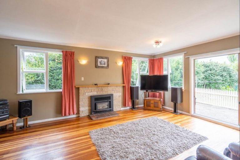 Photo of property in 9 Tararua Street, Paraparaumu, 5032