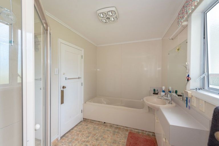 Photo of property in 26 Valley Terrace, Hamilton Central, Hamilton, 3204