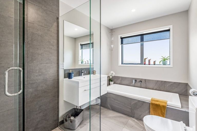 Photo of property in 1 Longcot Drive, Rolleston, 7615