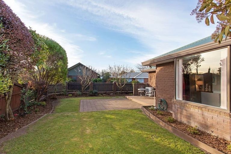 Photo of property in 1/8 Tuscany Place, Beckenham, Christchurch, 8023