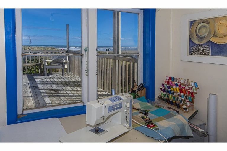 Photo of property in 37 Marine Drive, Te Kopuru, Dargaville, 0371