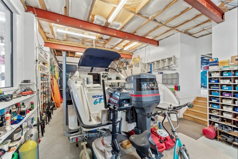 Photo of property in 4 Kookaburra Drive, Tawharanui Peninsula, Warkworth, 0986