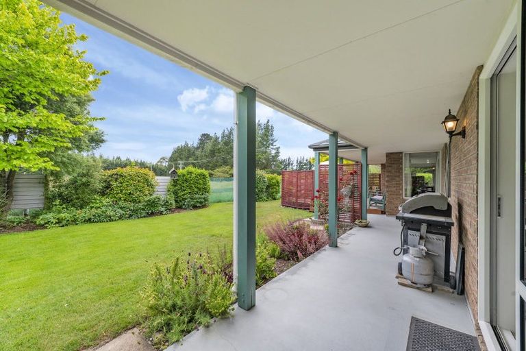 Photo of property in 127 Bridge Street, Coalgate, 7673