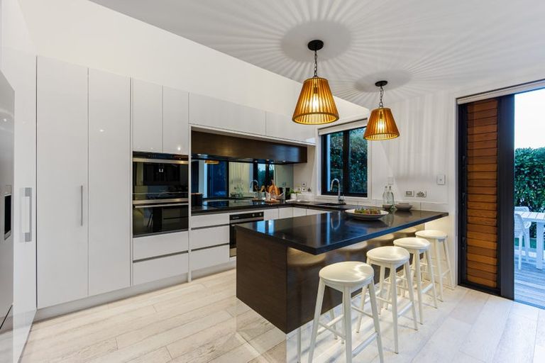 Photo of property in 11 Tuatini Place, Long Bay, Auckland, 0630