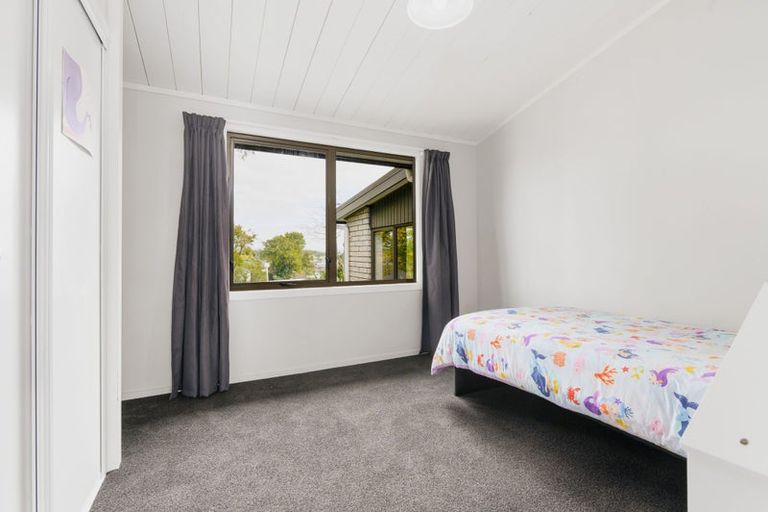 Photo of property in 1 Titoki Place, Pukete, Hamilton, 3200