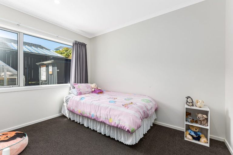 Photo of property in 34 Margaret Shields Avenue, Aotea, Porirua, 5024