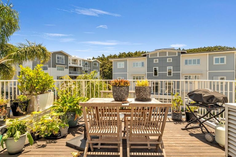 Photo of property in 5 Eaves Bush Parade, Orewa, 0931