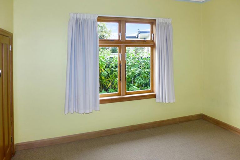 Photo of property in 2 Logan Avenue, Marewa, Napier, 4110