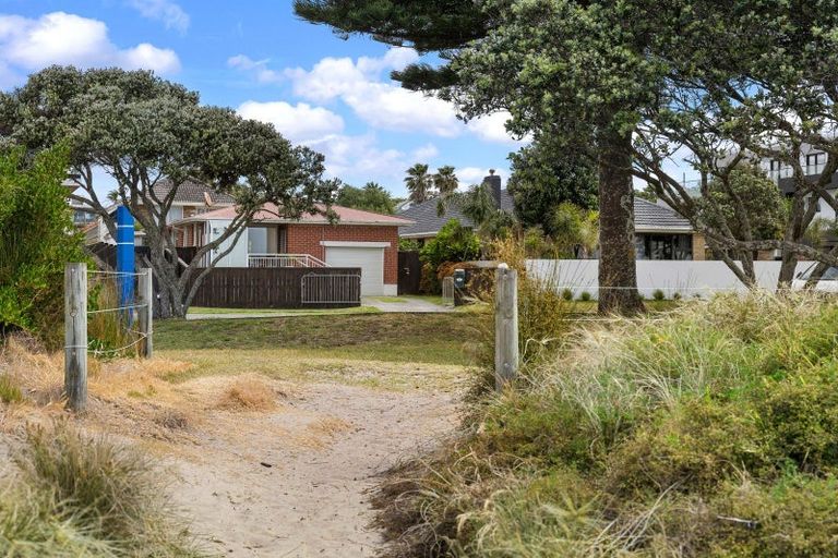 Photo of property in 55 Marine Parade, Mount Maunganui, 3116