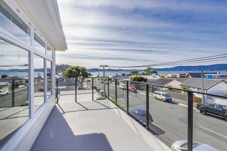 Photo of property in 26 Ferry Street, Seatoun, Wellington, 6022