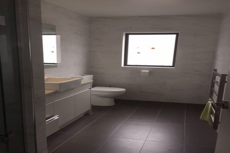 Photo of property in 16 Listack Drive, Flat Bush, Auckland, 2019